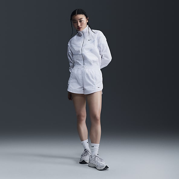 White nike shorts outfit on sale
